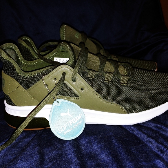 Puma - Picture 3 of 4